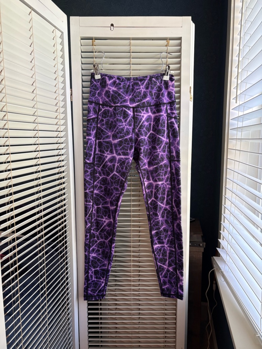 Constantly Varied Gear CVG Purple Lightning-Print Leggings Size S